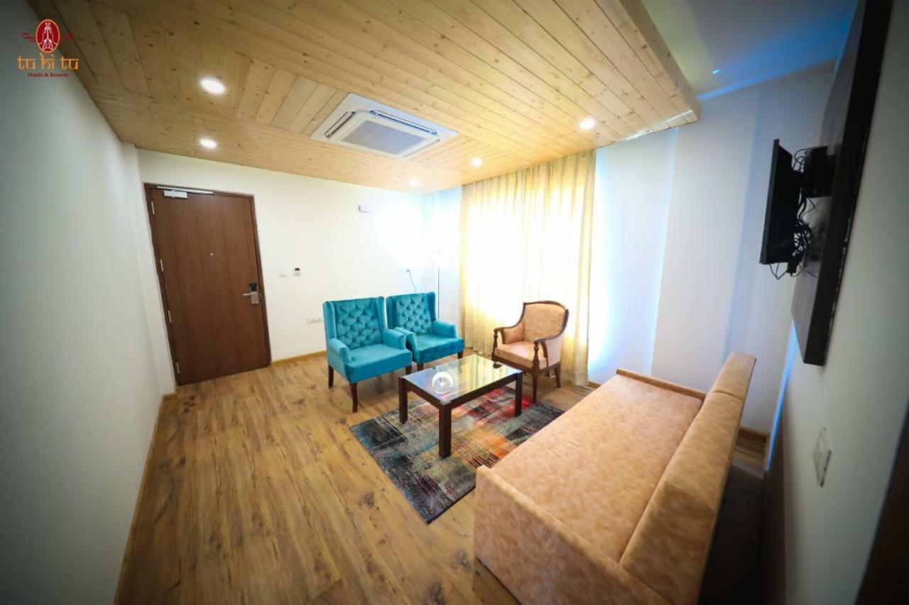 เดอะ โลร็อง แอนด์ บานง รีสอร์ต Hotel มะนาลี ภายนอก รูปภาพ