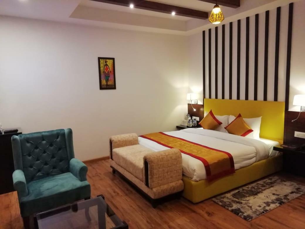 เดอะ โลร็อง แอนด์ บานง รีสอร์ต Hotel มะนาลี ภายนอก รูปภาพ